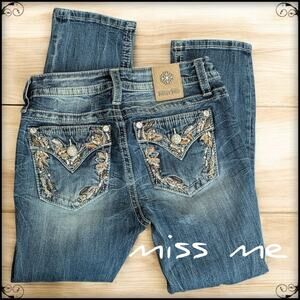 MISS ME Los Angeles Mid Rise Capri Jeans Beaded Bling Pockets K11220 Women's 26